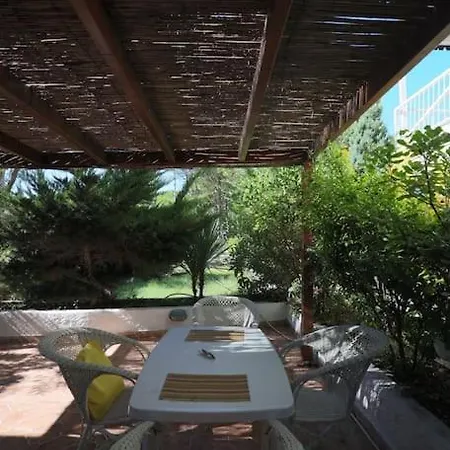 Holiday home Blue Laguna Pines Retreat Golem (Tirana)