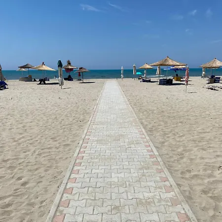 Pines Paradise At Blue Laguna Vakantiehuis *