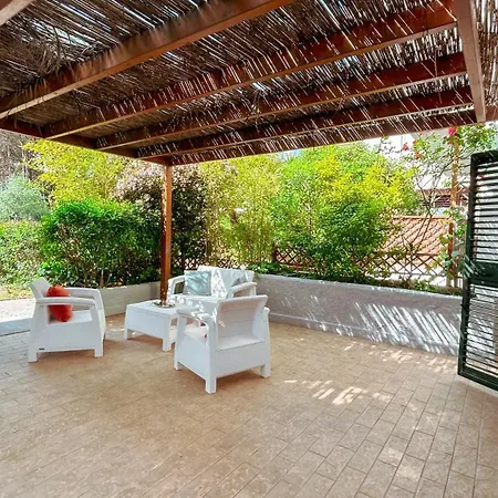 Blue Laguna Pines Retreat