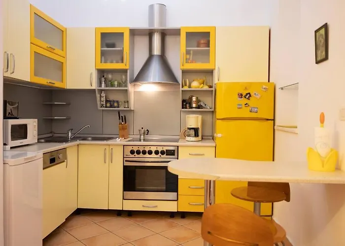 Blue Laguna Pines Retreat 펜션 골렘