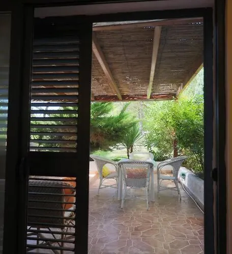 Blue Laguna Pines Retreat 格勒姆
