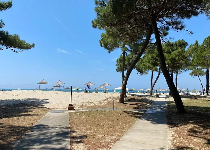 Blue Laguna Pines Retreat 펜션 *